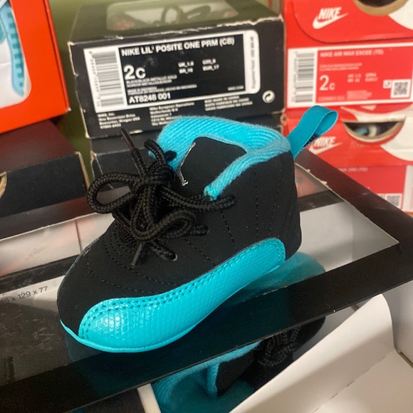 Jordan 12 retro gift pack - Picture 1 of 8